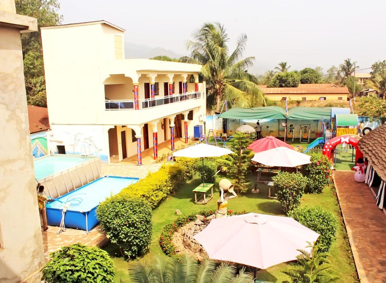 Hotel Ganiela Kpalimé Exterior foto